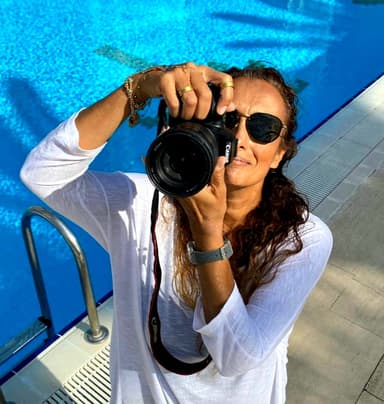 Feride Nil Göksel, adlı sanatçı profil fotoğrafı